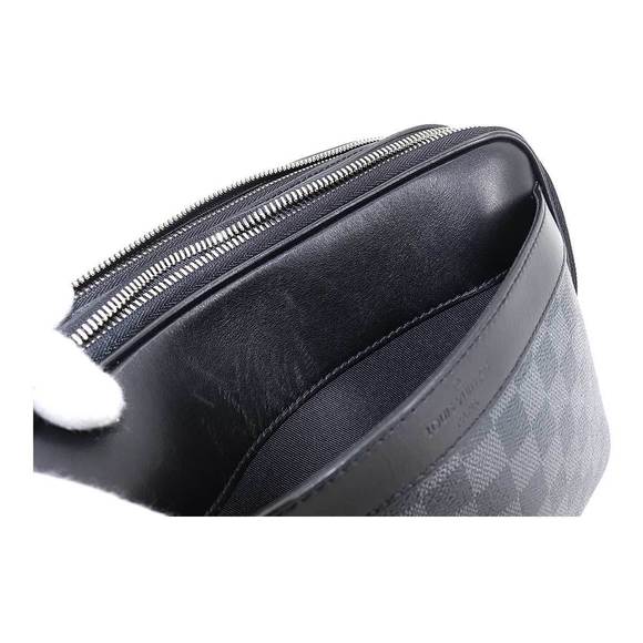 Louis Vuitton Damier Graphite Trocadero Messenger PM Shoulder Bag Black - Picture 6 of 8